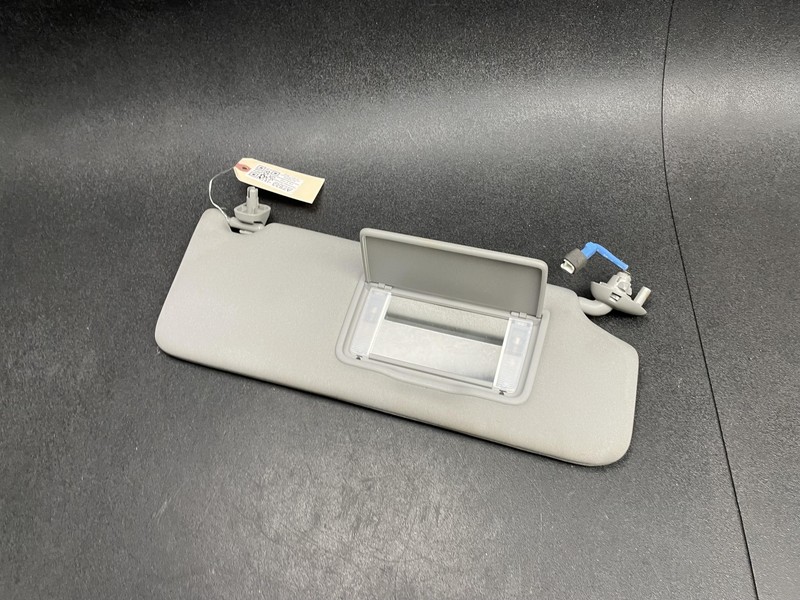 Front Right Sun Visor 2018 Acura MDX 83230-TZ5-A02ZB 2017 2019 2020