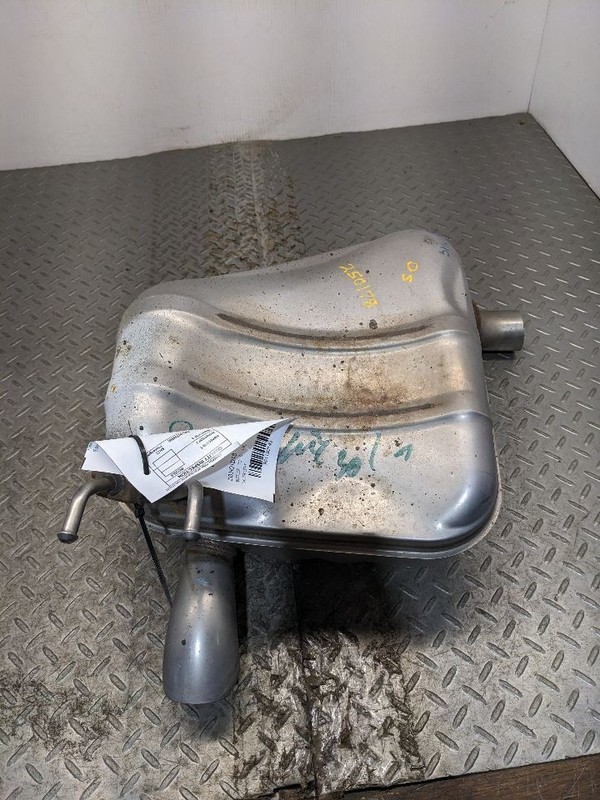 2016 - 2021 HONDA CIVIC 1.5L REAR LEFT DRIVER SIDE EXHAUST MUFFLER OEM 1190145
