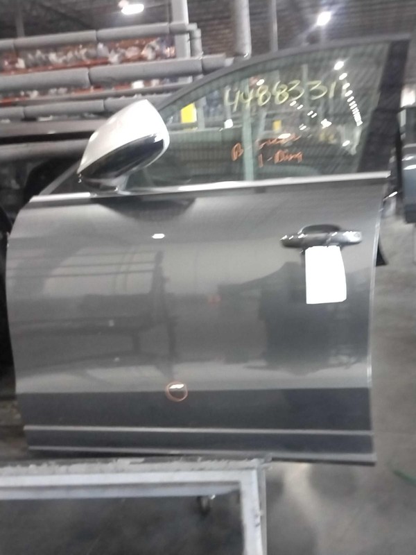 2015 Audi SQ5 Left Front Door Grey 350790 Used OEM Part 1 Ding 115K Miles
