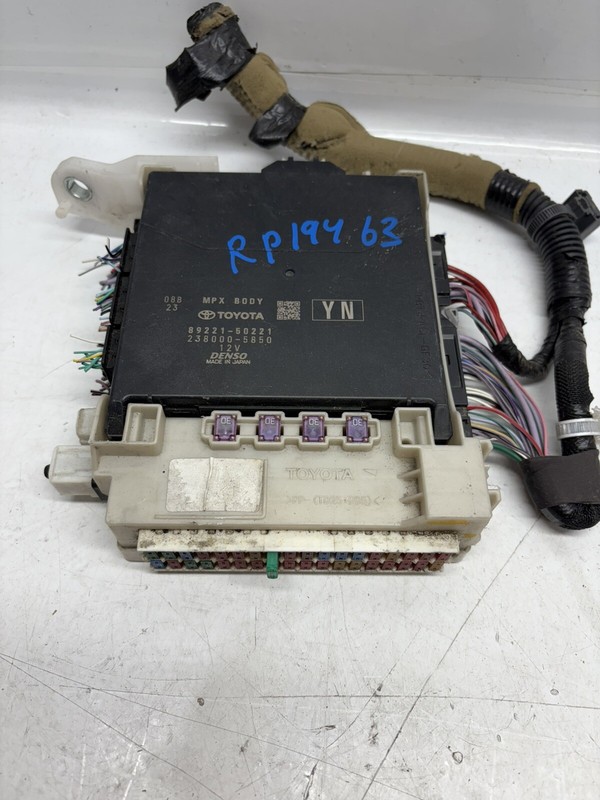 Lexus LS500 MPX Multiplex Body Control Module w/ Junction Block 2018