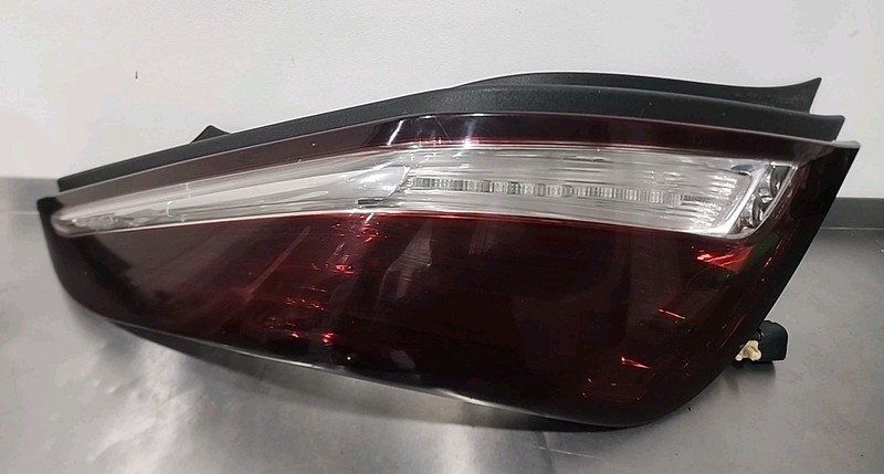 10 11 12 13 14 15 Jaguar XJ Driver Left Taillight TailL Light Brake Lamp OE LH