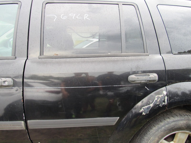 04-09 DODGE DURANO LEFT DRIVER REAR DOOR ASSEMBLY BLACK