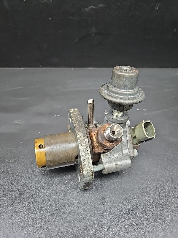 07-17 Lexus LS460L LS460 High Pressure Engine Fuel Injector Pump 2951000190 Oem