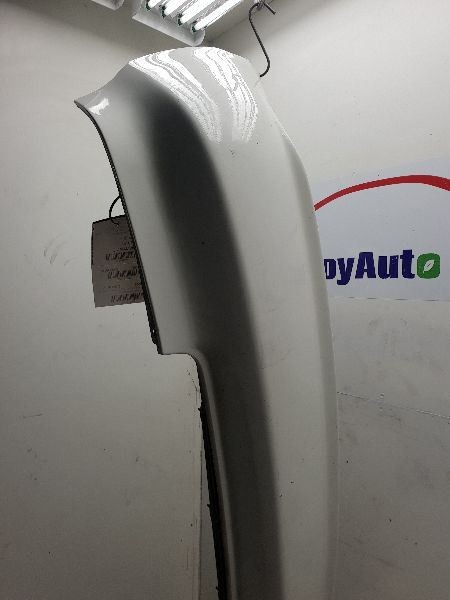 94 95 96 97 98 99 TOYOTA CELICA REAR BUMPER ASSEMBLY WHITE SCRATCHES