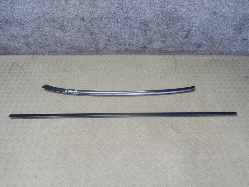 06-10 BMW E64 M6 CONVERTIBLE RIGHT DOOR & WINDSHIELD A PILLAR TRIM MOLDING SET