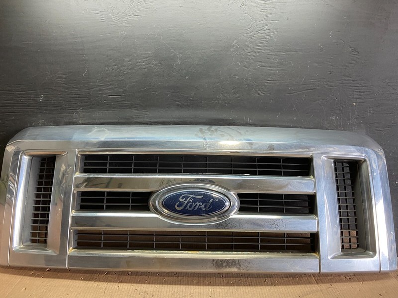 2008 to 2014 Ford Econoline E150 E250 Front Upper Chrome Grill Grille J7203