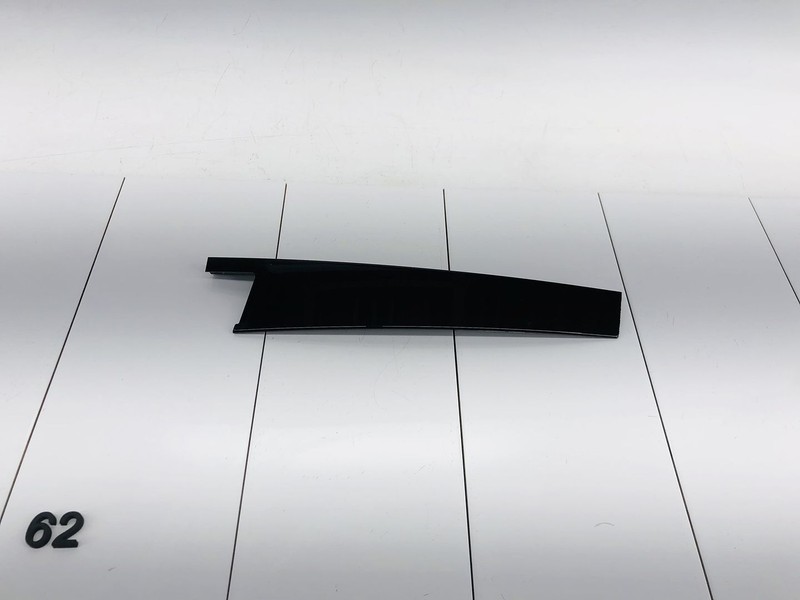 10-16 MERCEDES BENZ E350 REAR RIGHT SIDE FORWARD EXTERIOR DOOR MOLDING OEM