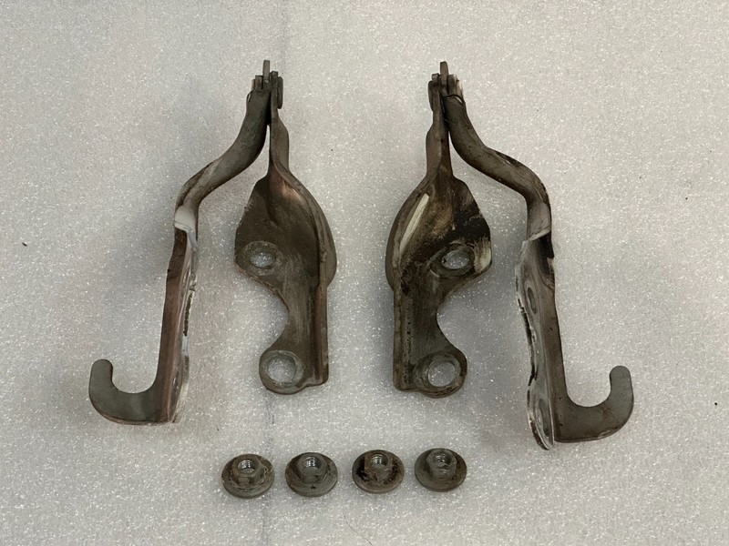 90-94 Lexus LS400 Hood Hinge OEM