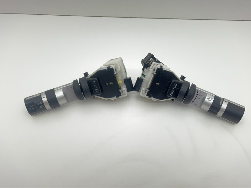 2008 Nissan 350Z Steering Column Turn Signal Headlight Wiper Switch OEM KW1039