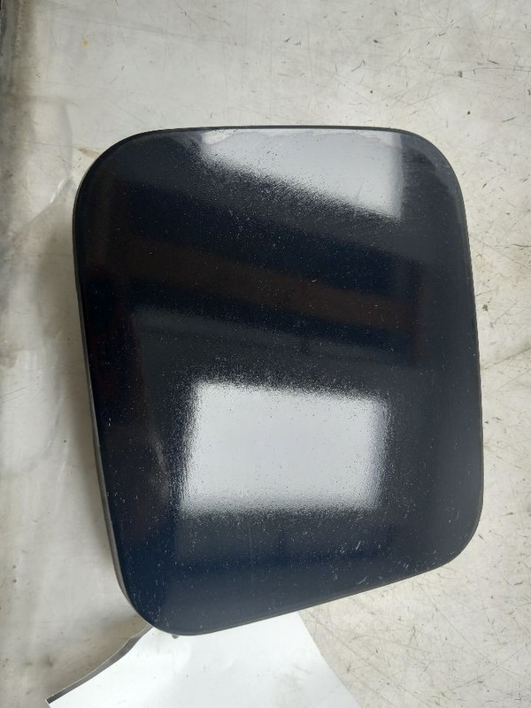 06 TOYOTA PRIUS FUEL FILLER DOOR BLK-202