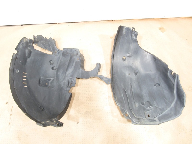 15-19 Land Rover Discovery Sport 2018 L550 Front Right Fender Splash Shield ;