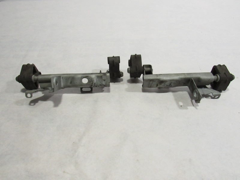 18-21 Mercedes C63 S W205 2020 Rear Exhaust Hanger Mount Bracket Set 2 PCS ;:O
