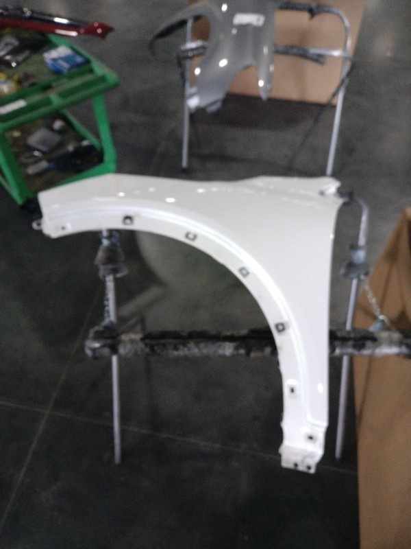 2019 Kia Sorento Left Fender White 89585 Used 111K Miles OEM Replacement