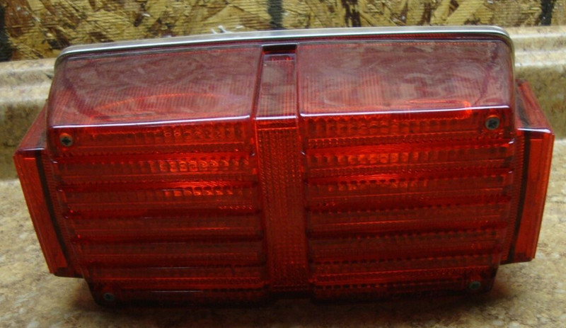 1982 Honda GL500 GL 500 Silverwing Rear Tail Brake Light Back Taillight Housing