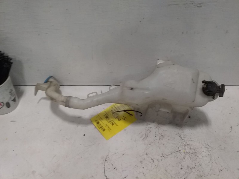 Wash Reservoir Coupe Fits 06-11 CIVIC 3363536