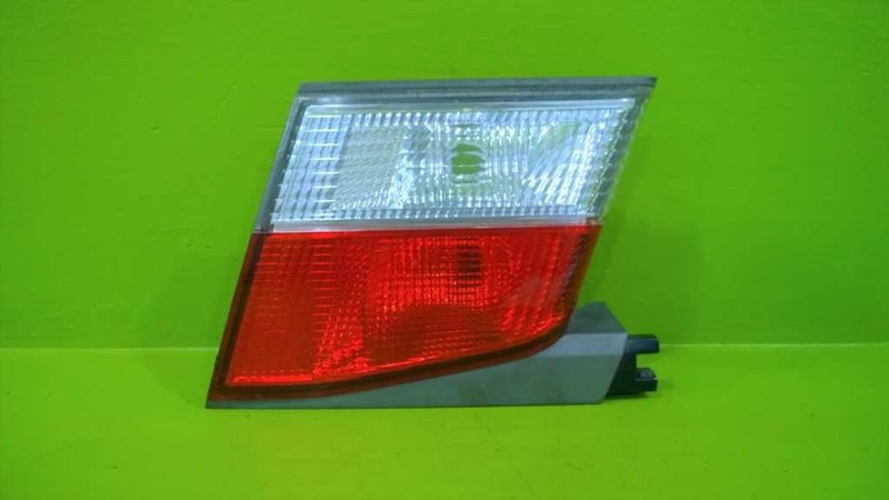 99 00 01 02 INFINITI G20 T PASSENGER RIGHT LID TAILLIGHT LAMP OEM 2666-51