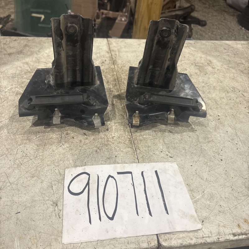 2006-2011 Cadillac DTS FrontBumper Impact Bar Extension Bracket Mount Set