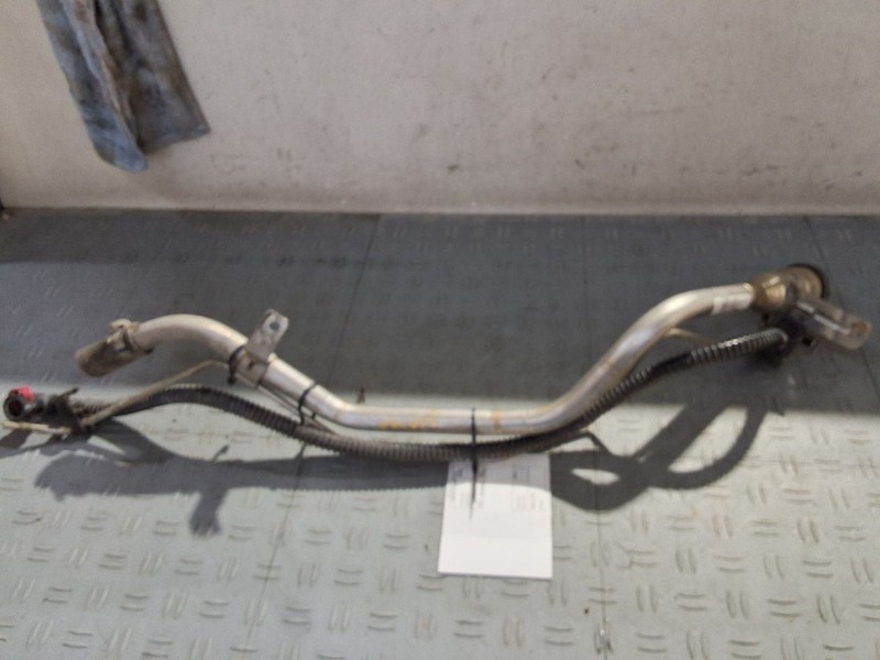 2018-2024 GMC Terrain / Equinox fuel filler neck gas fill tube pipe OEM 84814671