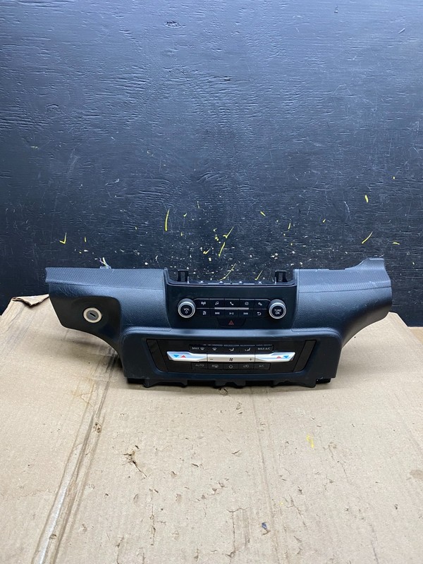 2020 to 2023 Ford Explorer Radio Climate Control Panel Trim X5831 DG