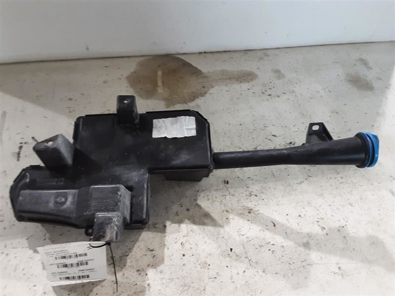 Wash Reservoir Right Hand Side US Market Fits 16-19 PILOT 3277488