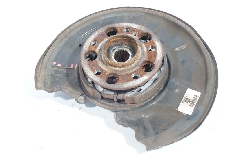 08-14 Mercedes W204 C300 4Matic Rear Left Driver Side Spindle Knuckle Hub OEM