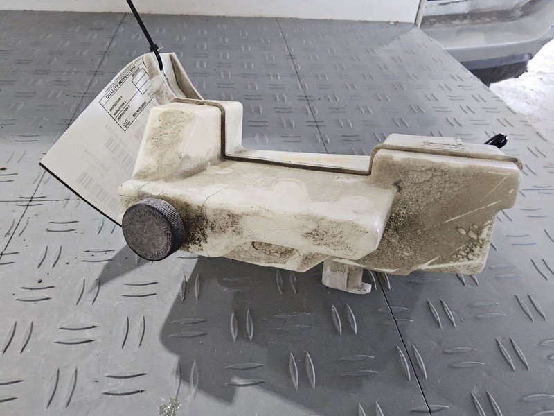 Coolant Reservoir VIN 5 1st Digit Usa Built Fits 17-20 ROGUE 3548869