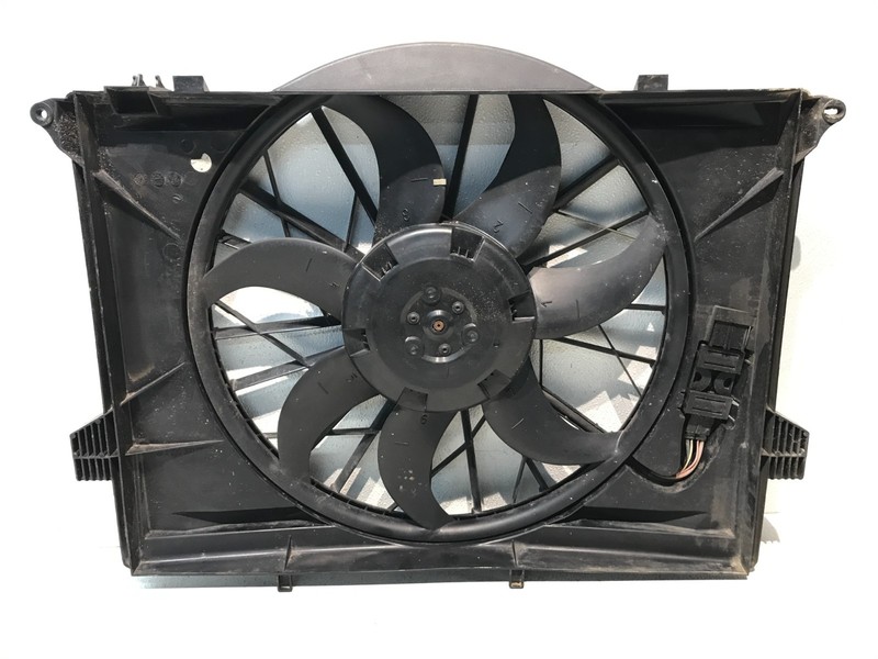 2003 Mercedes R230 CL500 Engine Motor Cooling Radiator Fan Shroud Assy OEM