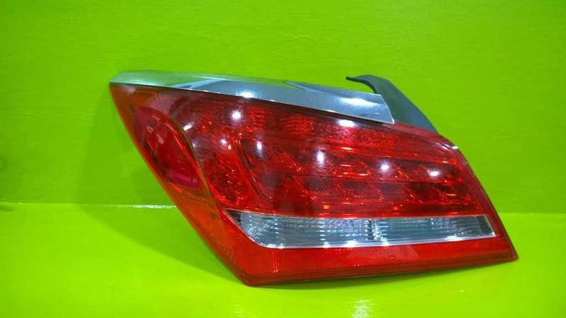 14 15 16 LACROSSE DRIVER LEFT TAILLIGHT LAMP OEM 3005-73