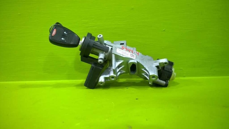 11 12 COMPASS PATRIOT AT IGNITION SWITCH CYLINDER HOUSING W/KEY OEM 3444-4