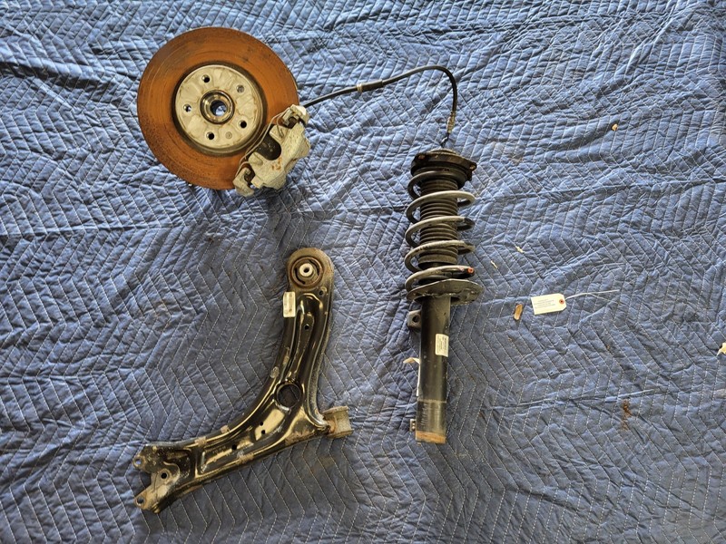 Used Oem Volkswagen Right Passenger Front Suspension Knee 2012-2020 Passat 1.8L