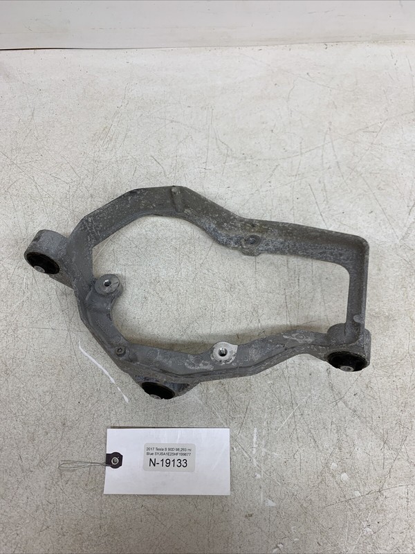 ⚡️12-20 Tesla S A/C Air Conditioning Compressor Bracket Mount Support 19133 S23