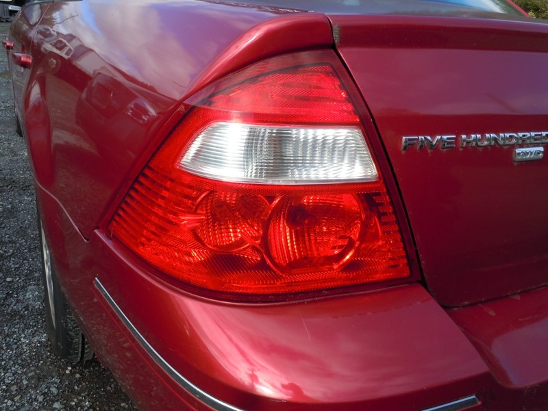 2005-2007 Ford Five Hundred Quarter Panel Mounted Tail Light Driver Left OEM