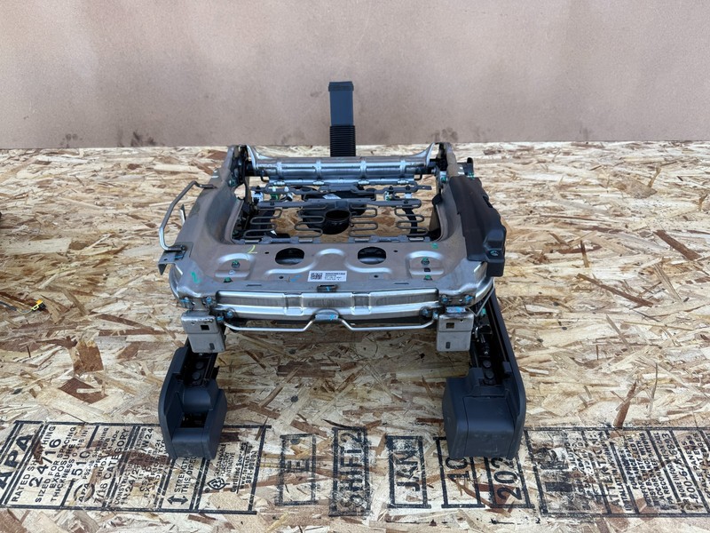 RIVIAN R1S R1T 2022-2026 OEM FRONT LEFT DRIVER SEAT LOWER TRACK FRAME W/ MOTORS