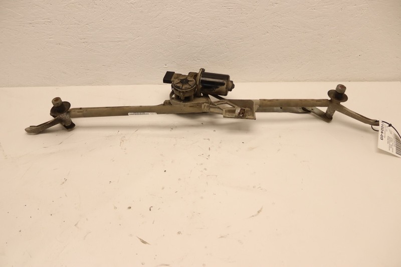 17-24 INTERNATIONAL LT625 / NAVISTAR FRONT WINDSHIELD WIPER MOTOR LINKAGE OEM