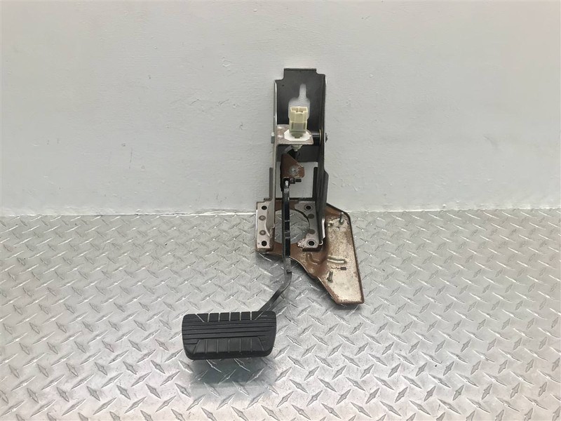 2009 SATURN VUE BRAKE PEDAL ASSEMBLY OEM 546.GM7409