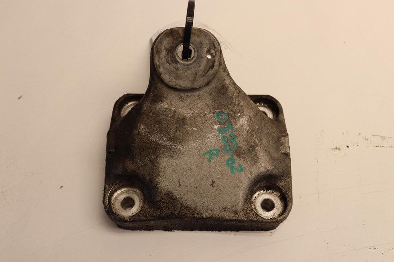 2010-2015 FERRARI 458 ITALIA 4.5L V8 F136FB RIGHT ENGINE MOTOR STRUT MOUNT OEM