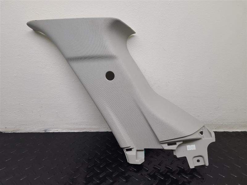 21-24 Kia Sorento Hybrid Right C-Pillar Upper Trim Panel Grey OEM 85860P2000GYT