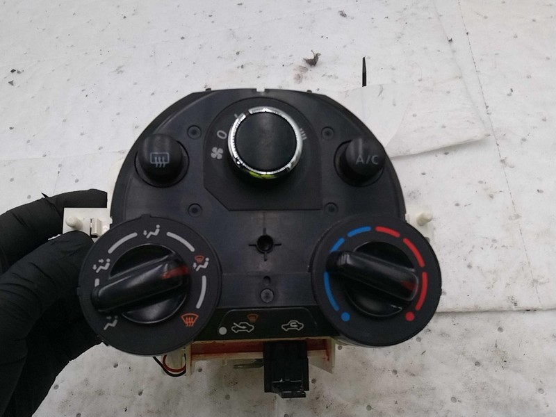 2015 Nissan Versa A/C Selector Switch OEM Blue 275109KK1A 126K Miles