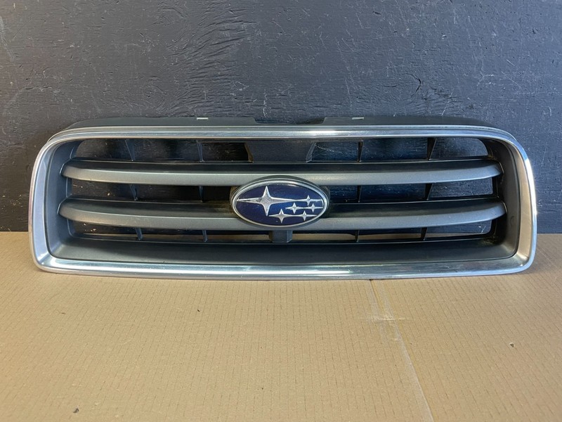 2003 to 2005 Subaru Forester Front Upper Grill Grille Oem AE3490 DG