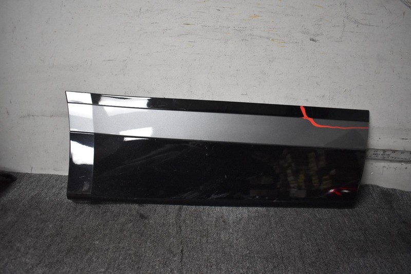 2017-2019 RANGE ROVER VELAR REAR RIGHT DOOR MOLDING FACTORY OEM