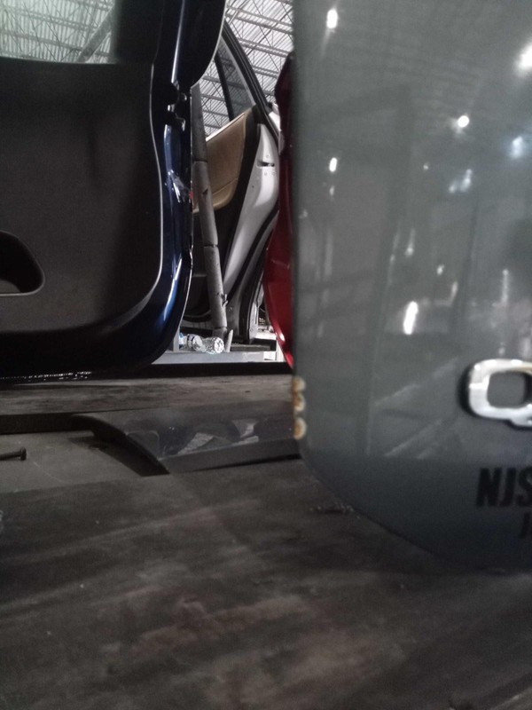 Used Deck Lid fits: 2013 Nissan Quest manual lift w/o rear view monitor Grade B
