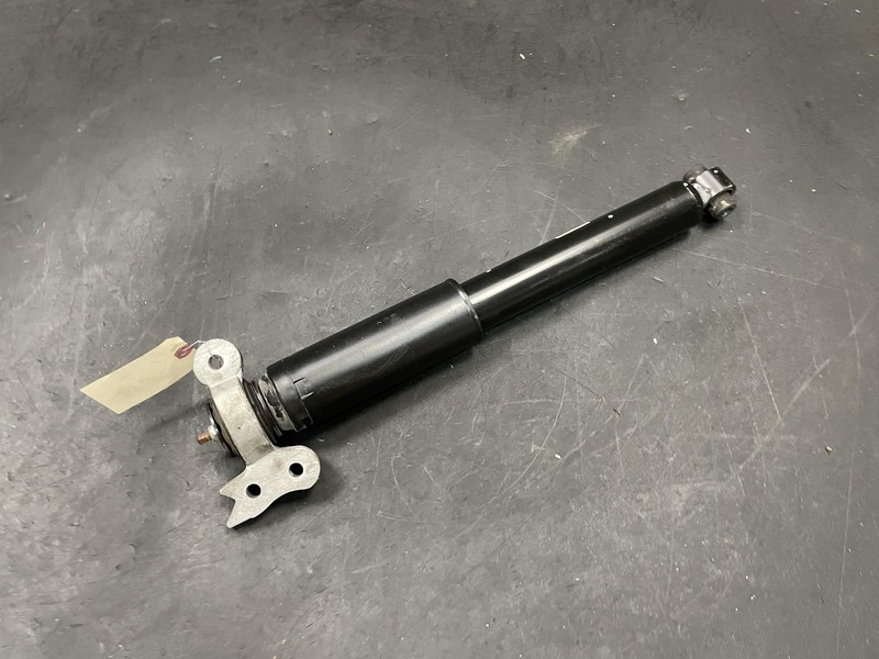 Rear Right Shock Absorber 2020 GMC Acadia 84574674 2019 2021 2022