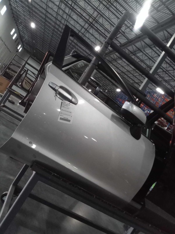 2016 Subaru XV Crosstrek Right Door Silver Used OEM Part 137393