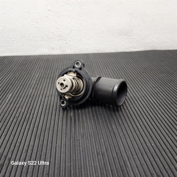 17-18 Jeep Grand Cherokee 3.0L Engine Coolant Thermostat Housing OEM 68253457AA