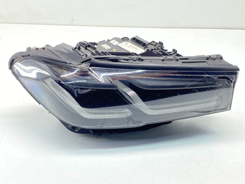 21-23 BMW F90 G30 540 550 M5 Right Passenger LED Adaptive Headlight DAMAGED* OEM