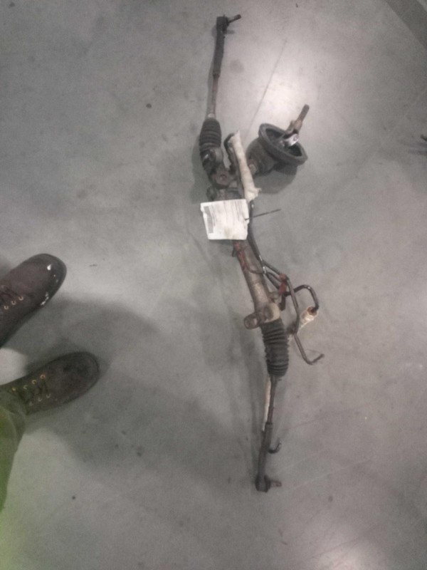 2006 Toyota Corolla Rack and Pinion Assembly OEM Silver 265K Miles