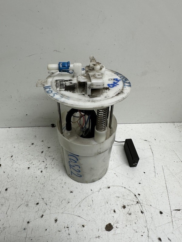 2007-2012 Nissan Maxima Fuel Gas Pump w Sending Unit & Bracket Oem
