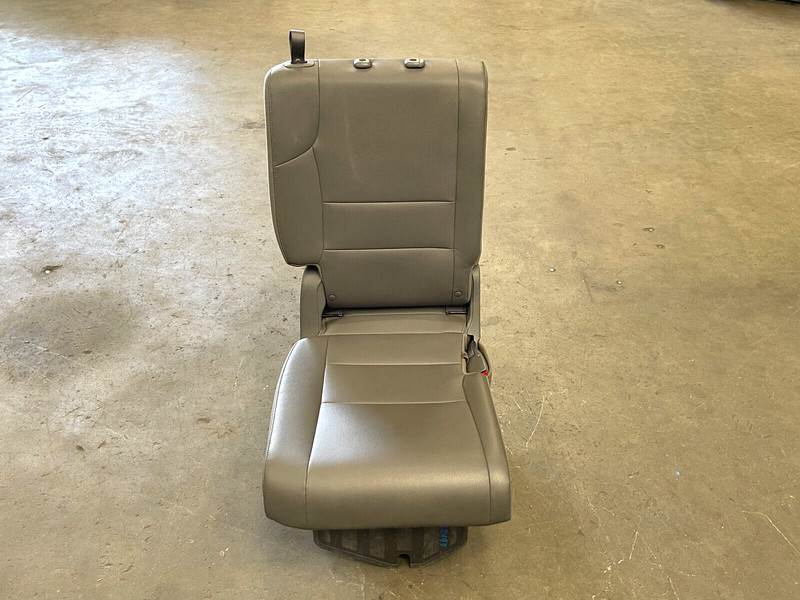 ⭐2011-2017 HONDA ODYSSEY REAR RIGHT 3RD THIRD ROW SEAT CUSHION OEM LOT2493