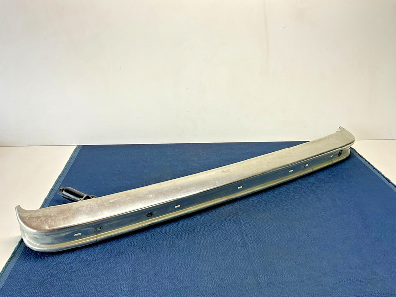 83-93 BMW E30 318i 320i 325i Model Rear Center Chrome Metal Bumper w Shock OEM