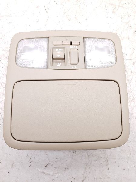 04-07 TOYOTA HIGHLANDER LIMITED BEIGE FRONT OVERHEAD ROOF CONSOLE ASSEMBLY